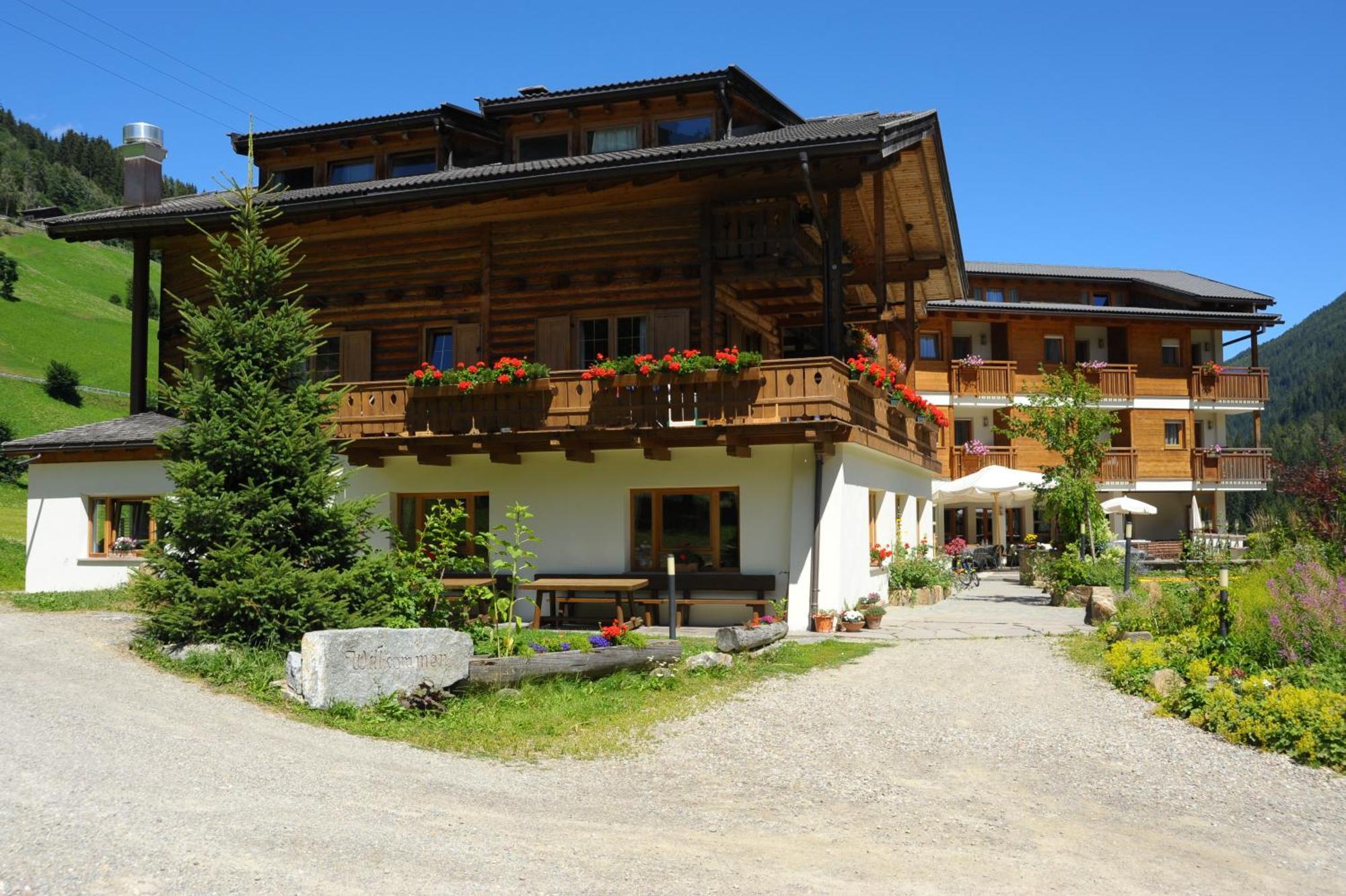 Hotel Ortler Ultimo Esterno foto
